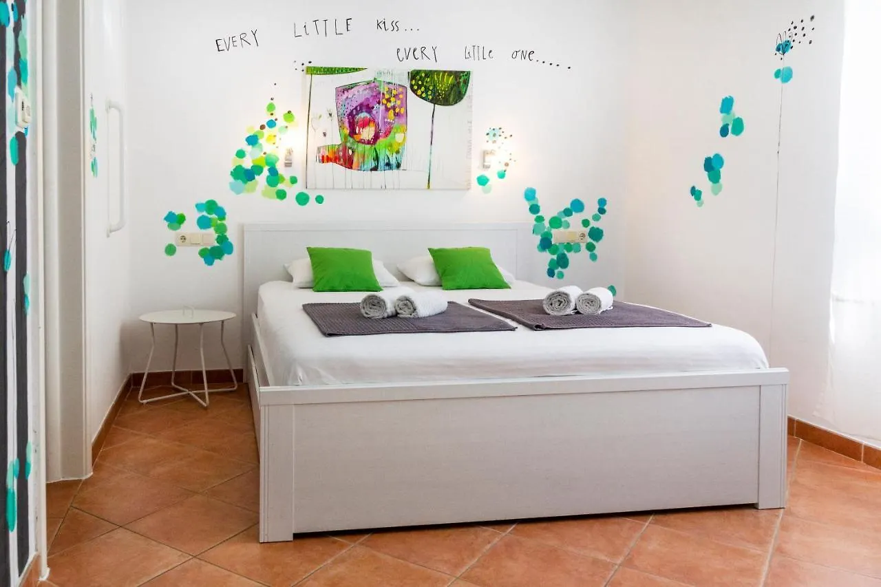 דירה Palit Apartman Mia